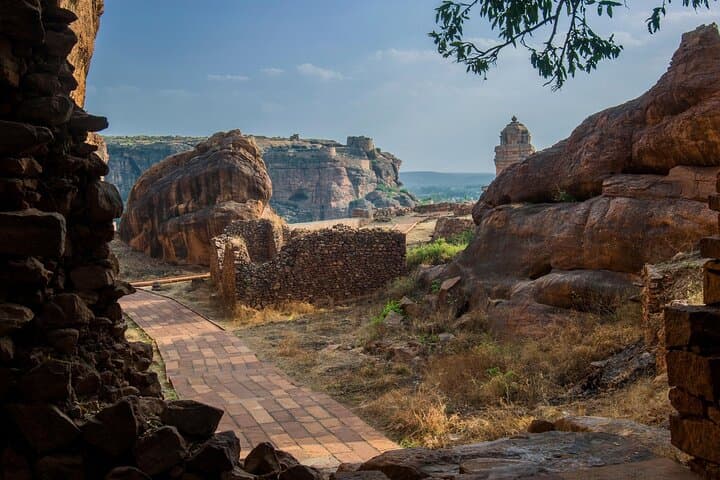 Badami Trails: Guided Day Trip from Hampi to Badami Cave Temples photo 5