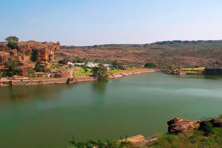 Badami Trails: Guided Day Trip from Hampi to Badami Cave Temples photo 6