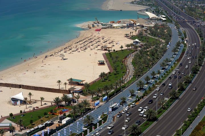 Abu Dhabi Full-Day Tour from Dubai: Sheikh Zayed Mosque, Louvre & Qasr Al Watan photo 3