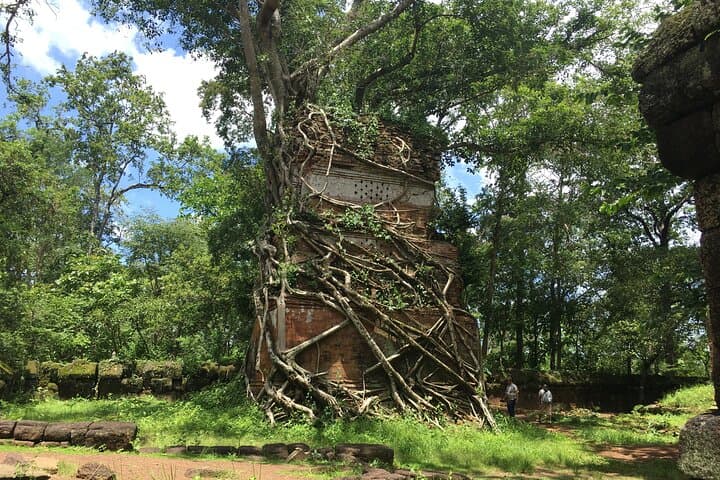 Siem Reap Day Trip: Preah Vihear & Koh Ker Temples Guided Tour photo 2