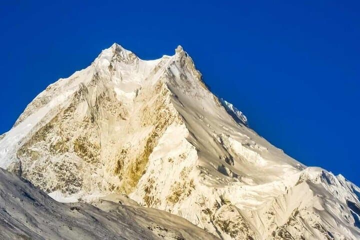 12-Day Manaslu Circuit Trek: Remote Himalayan Crossing & Cultural Tea-house Route photo 2