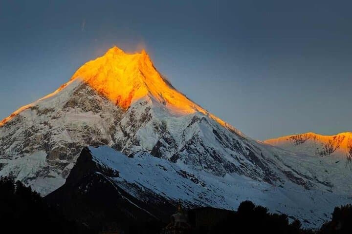 12-Day Manaslu Circuit Trek: Remote Himalayan Crossing & Cultural Tea-house Route photo 4