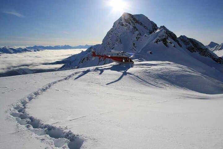 Gosaikunda Helicopter Tour: Sunrise Flight to the Sacred Alpine Lake photo 4
