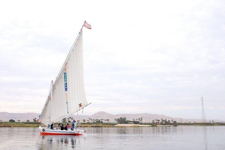 Private Felucca Ride Around Elephantine Island — 1‑Hour Nile Sail & Botanical Gardens Visit photo 3