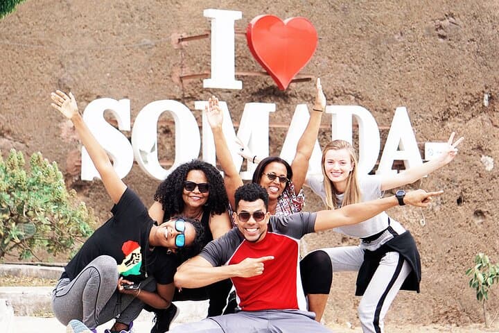 Green Escape to Santiago: 9-Day Nature & Beach Pack