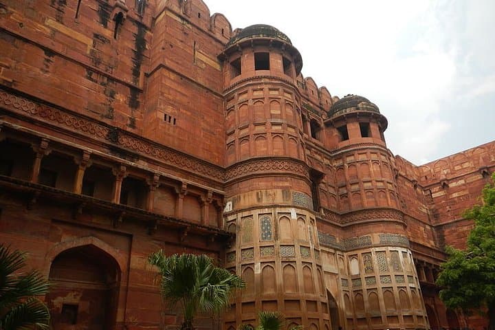 Agra Overnight Tour from Delhi — Sunrise at the Taj Mahal & Fatehpur Sikri photo 4