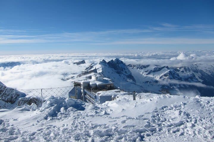 Mt Titlis Glacier and Lucerne Old Town Day Tour from Zurich