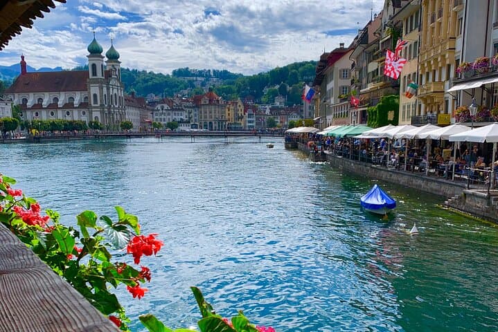 Mt Titlis Glacier and Lucerne Old Town Day Tour from Zurich photo 3