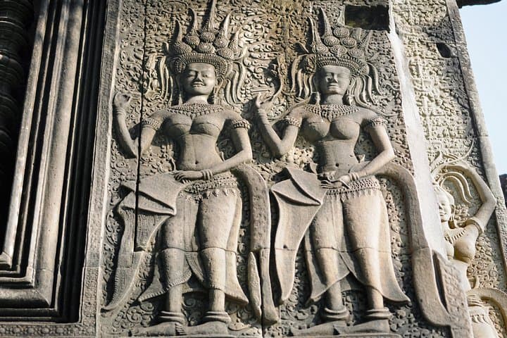 Angkor Wat Private A/C Tour: Small Circle & Five Hidden Temples photo 3