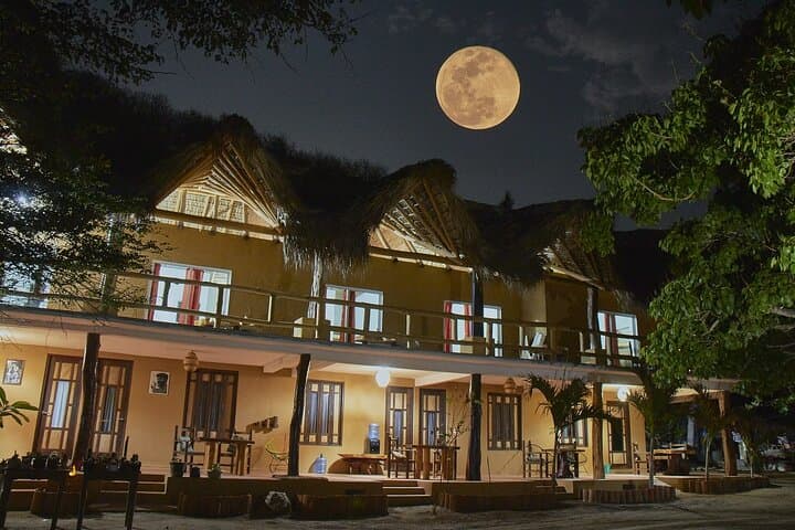 La Ventanilla 3-Day Estuary Tour & Xalli Hotel Jacuzzi Suite, Oaxaca