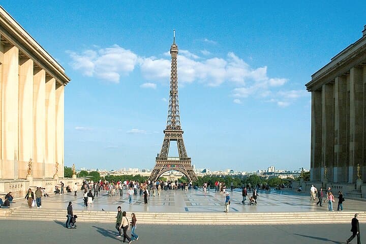 Private Paris Minibus Tour with One-Hour Seine Cruise — Morning or Afternoon photo 4