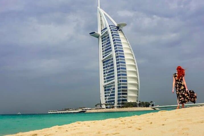 Dubai Marina Luxury Yacht Tour: Breakfast & BBQ Cruise Along Palm Jumeirah photo 5