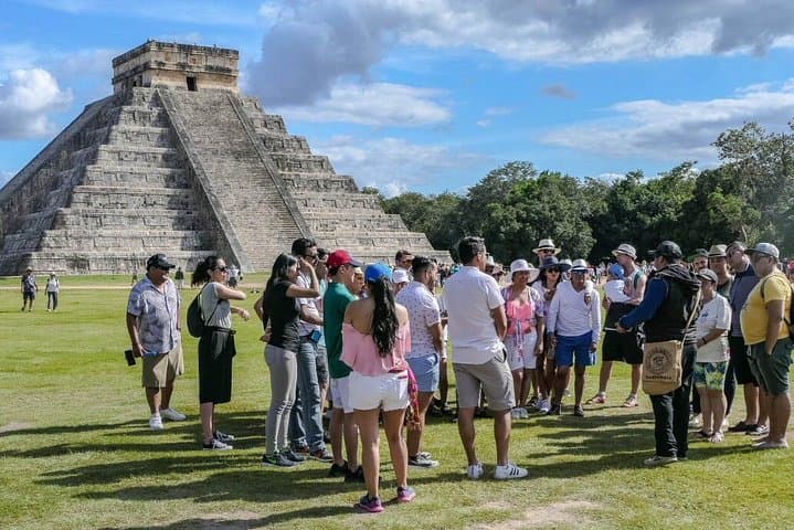 Full-Day VIP Tour to Chichen Itza, Hubiku & Ik Kil from Cancun photo 6