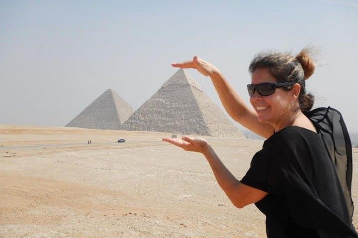 Cairo Private Day Tour to Giza Pyramids, Sphinx, Egyptian Museum & Khan Al Khalili photo 1
