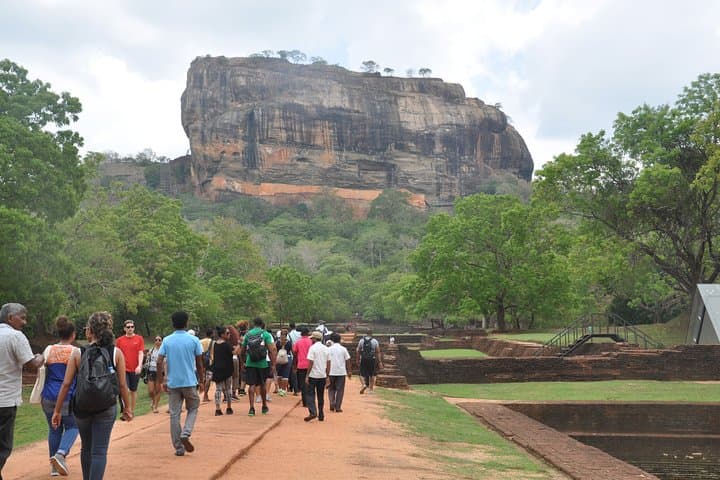 Sigiriya Rock and Wild Elephant Safari — Day Trip from Habarana photo 3