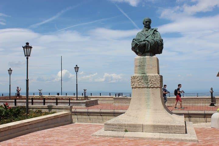 Historic San Marino Walking Tour: Guaita Tower, Monte Titano & Cable Car photo 4