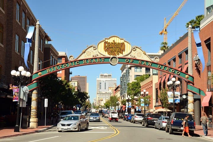 Private San Diego Walking Tour — Little Italy & Gaslamp Quarter Explorer photo 4