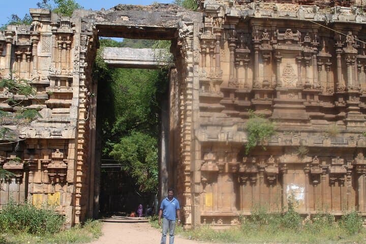 Madurai's Nature & Spiritual Trails: A Guided Walk from Alagar Kovil to Murugan Hill photo 2