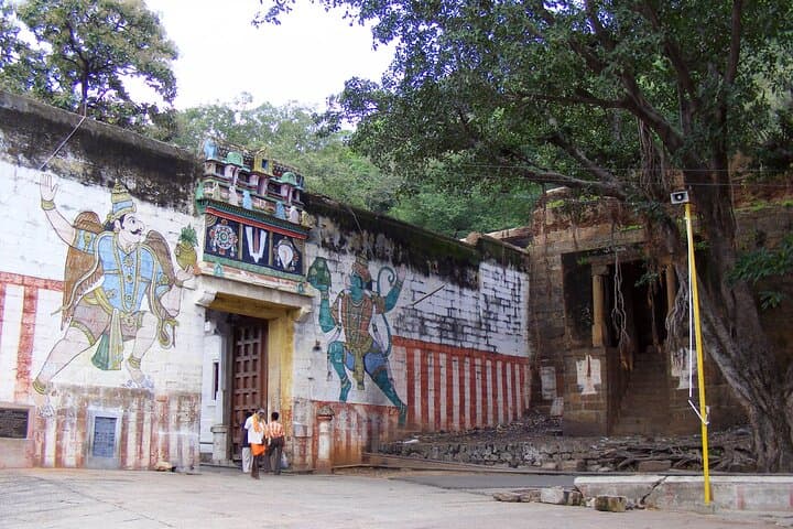 Madurai's Nature & Spiritual Trails: A Guided Walk from Alagar Kovil to Murugan Hill photo 3