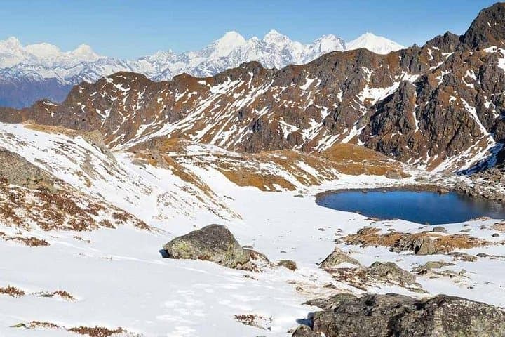 6-Day Gosaikunda Lake Trek: Spiritual High-Route in Langtang