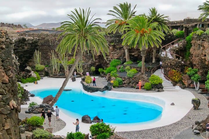 Full-Day Private Tour: Timanfaya, Jameos del Agua & Cueva de los Verdes photo 4