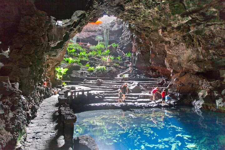 Private Luxury Tour of Jameos del Agua & Cueva de los Verdes — Northern Lanzarote Lava Tube Experience