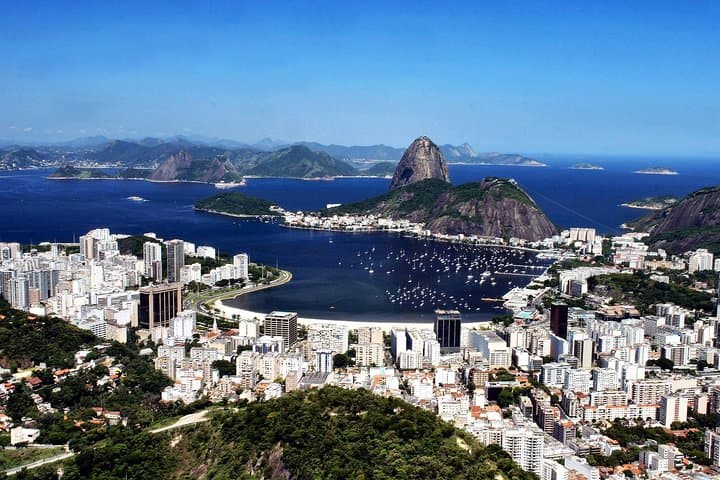 Helicopter Tour Over Rio de Janeiro: Sugarloaf or Lagoa Aerial Flight photo 3