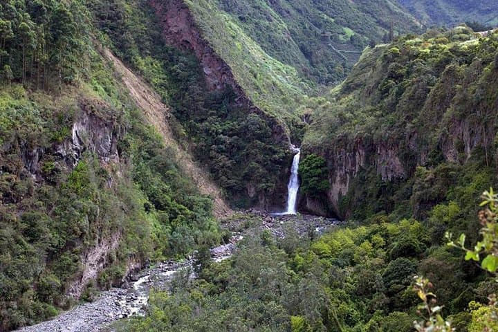 Day Trip to Presidente Figueiredo Waterfalls: Iracema, Sanctuary & Urubuí from Manaus photo 1
