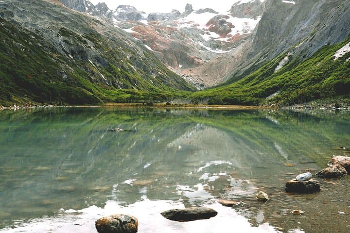 Trekking to Esmeralda Lake from Ushuaia: Laguna Esmeralda Day Hike in Tierra del Fuego photo 5