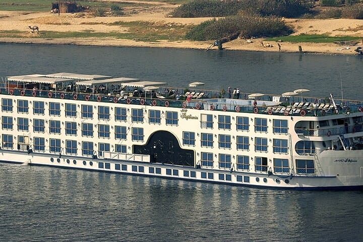 5-Day Luxor to Aswan Nile Cruise with Hot Air Balloon and Abu Simbel