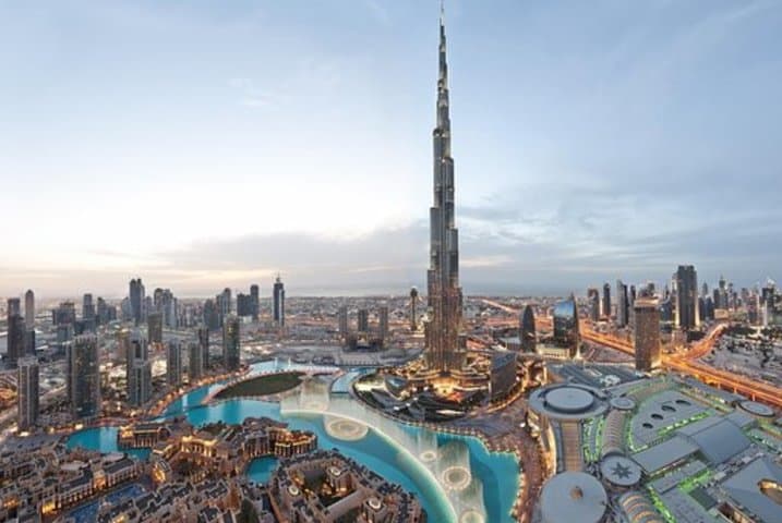 Sunset Views from Burj Khalifa Level 124 with Dinner at The Burj Club photo 4