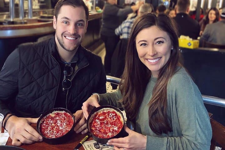 Private Chicago Foodie Walking Tour: Deep Dish, Italian Beef & Iconic Sights