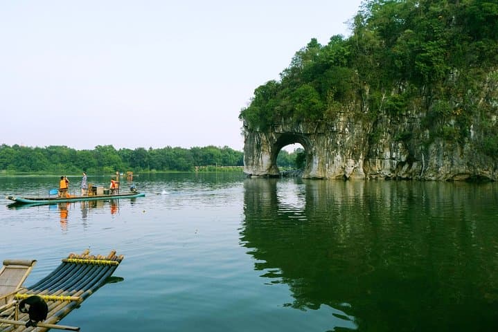 Guilin City Highlights Private Muslim Day Trip: Elephant Trunk Hill, Fubo Hill & Chongshan Road Mosque