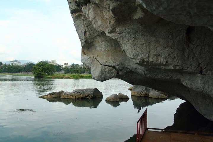 Guilin City Highlights Private Muslim Day Trip: Elephant Trunk Hill, Fubo Hill & Chongshan Road Mosque photo 2