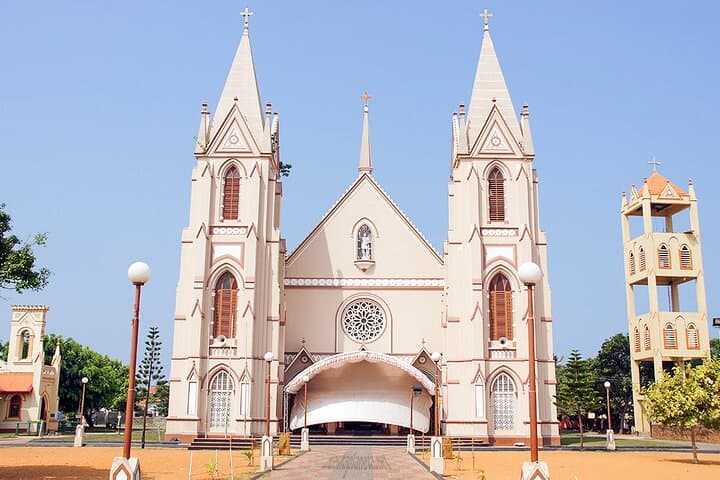 Negombo Tuk-Tuk City Safari: Fish Market, Dutch Fort & Hamilton Canal Discoveries photo 3