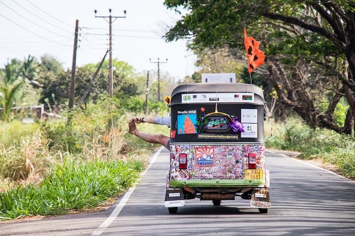 Negombo Tuk-Tuk City Safari: Fish Market, Dutch Fort & Hamilton Canal Discoveries photo 2