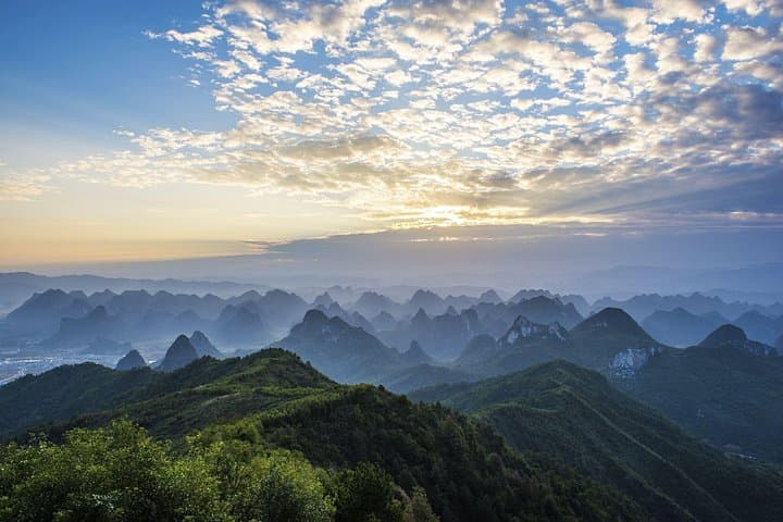Guilin Day Trip: Daxu Ancient Town & Yaoshan Mountain Chairlift and Tea-Picking photo 3