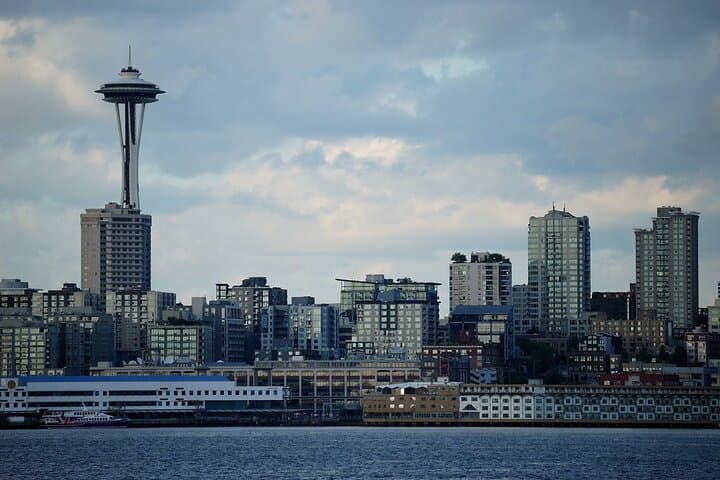 Private 8-Hour Seattle and Snoqualmie Falls Tour — Driver-Only Sightseeing photo 2