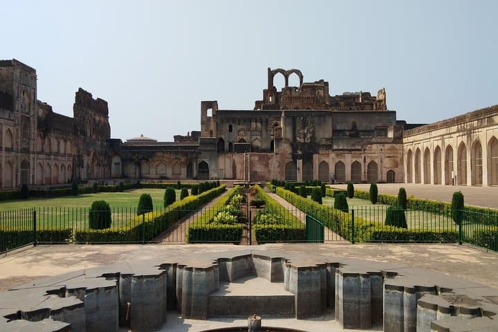 Bidar Day Trip from Hyderabad: Guided Private Car Tour to Forts, Tombs & Local Flavors