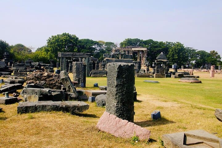 Warangal Day Trip from Hyderabad — Forts, Temples & Kakatiya Heritage