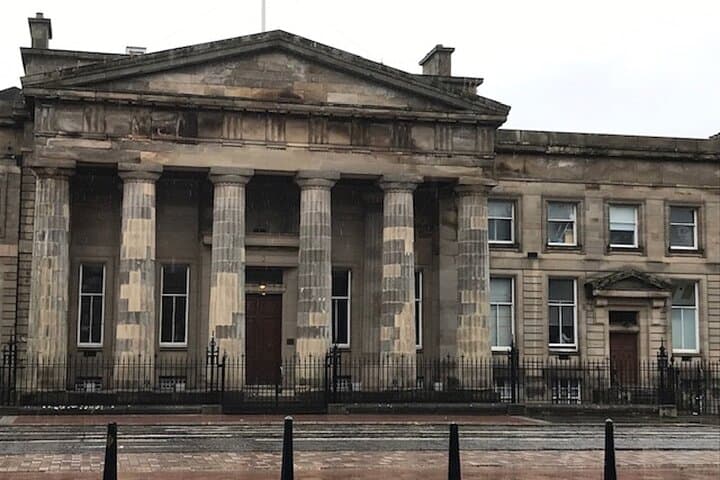 Glasgow Through the Ages: Self-Guided Audio Tour of the Old Town photo 4