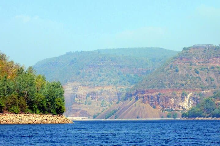 Srisailam Day Trip from Hyderabad: Mallikarjuna Temple, Dam & Reservoir photo 6
