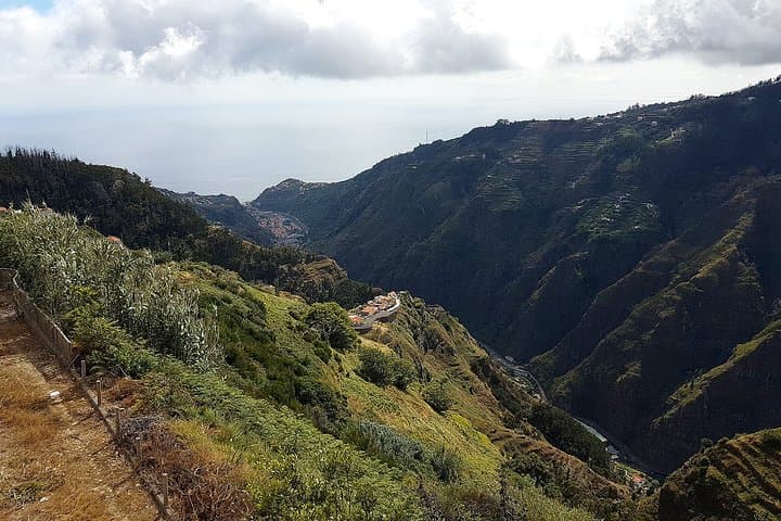 Serra D'Água Valley Walk: South Madeira's Flora, Views & Gentle Trails