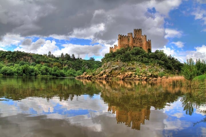 Knights Templar Private Tour: Almourol, Tomar, Batalha & Óbidos from Lisbon