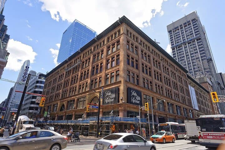 Private 4-Hour Toronto City Tour: Casa Loma, St. Lawrence & Local Markets