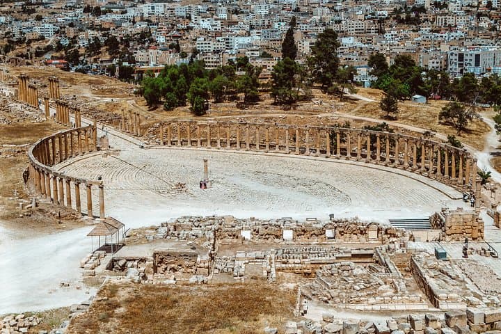 4-Day Jordan Highlights: Jerash, Petra & Wadi Rum Overnight from Sheikh Hussein Border photo 4
