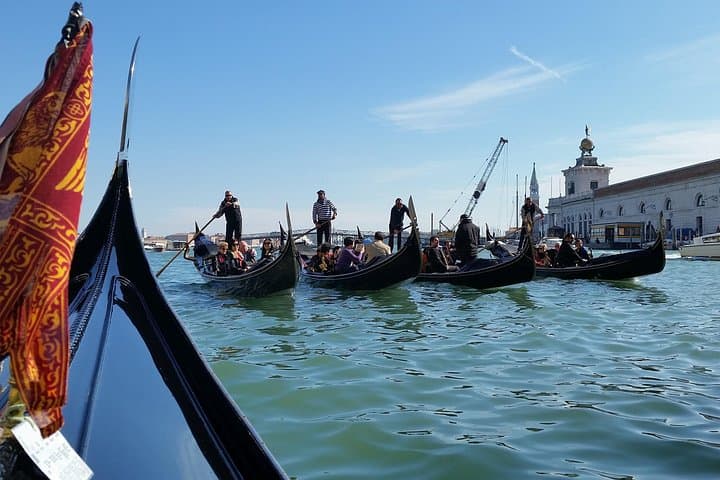Venice St. Mark's Square to Rialto: Private Walking Tour + 30-Minute Gondola Ride photo 3