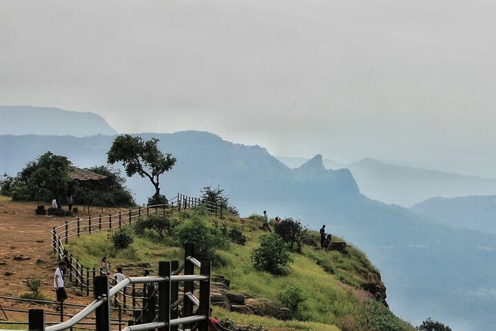 Full-Day Lonavala Excursion from Pune: Tiger's Point, Bhushi Dam & Narayani Dham photo 2