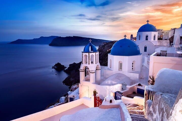 Santorini Private Tour: Flexible Hours to Akrotiri, Oia & Wineries photo 2