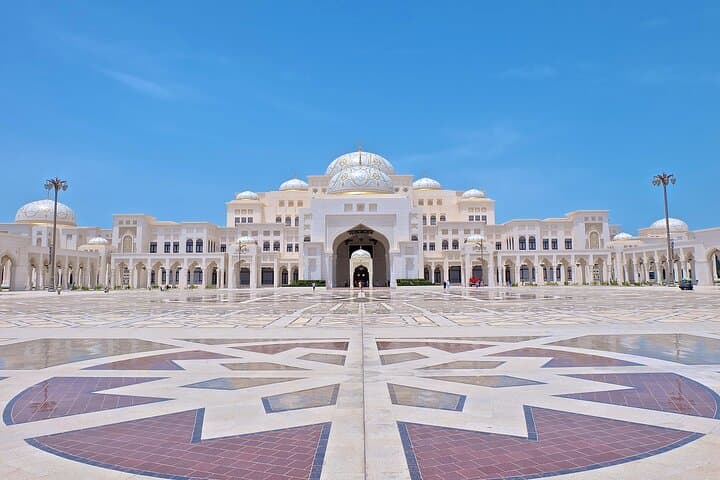 Private Full-Day Abu Dhabi City Tour from Dubai: Sheikh Zayed, Corniche & Culture photo 5